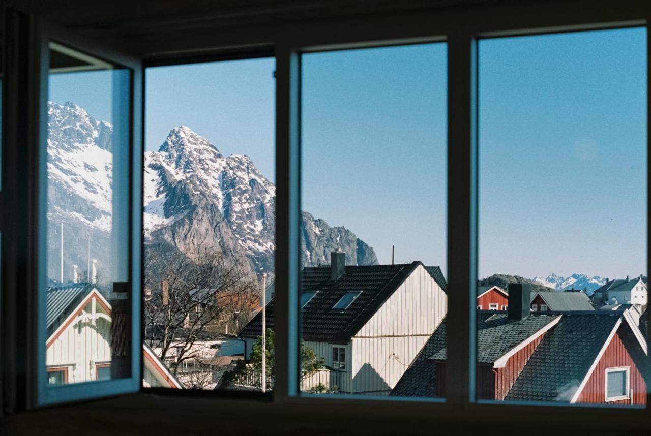 Trevarefabrikken Henningsvær Exterior photo